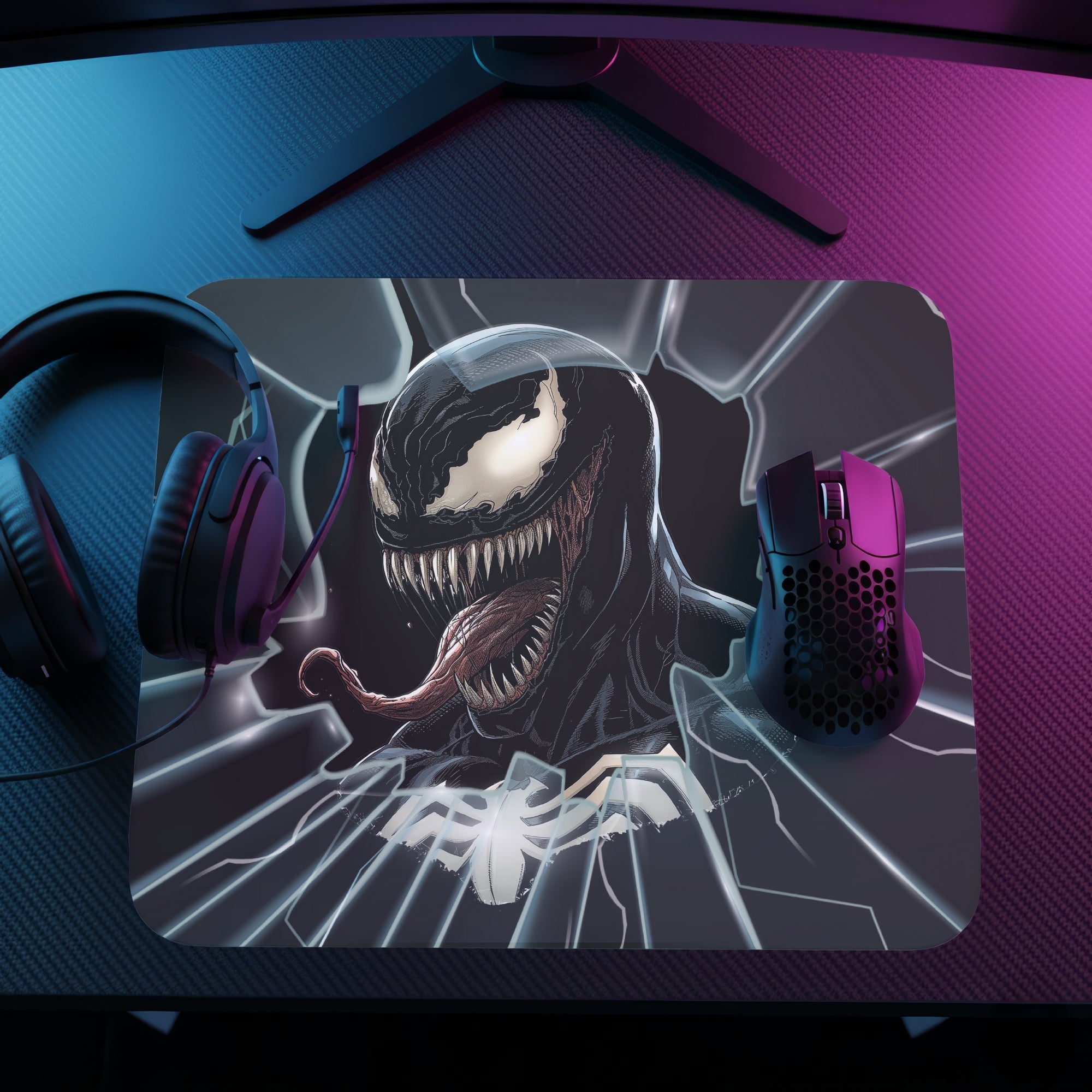 Venom โ Symbiote Rage Mouse Pad
