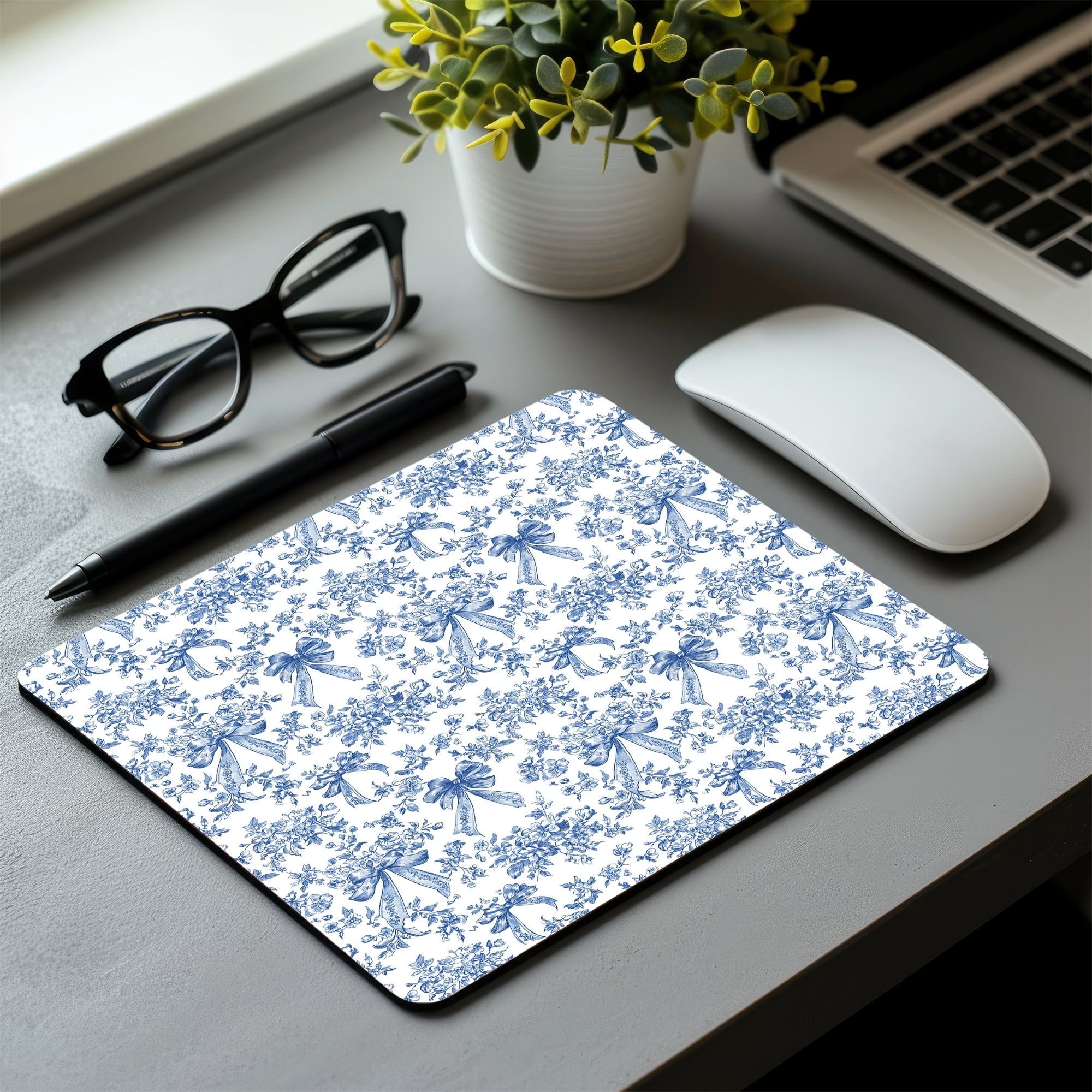 Floral Daydream Mouse Pad